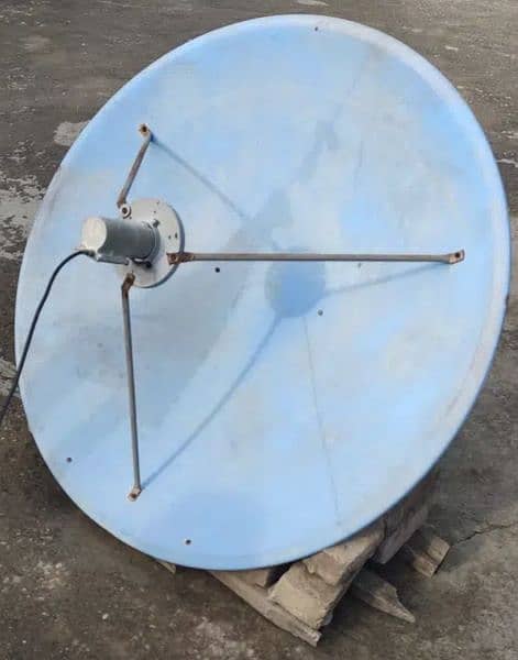 4 feet dish antenna with imported lnb 0