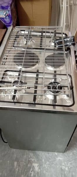 ariston cooking range 6 burner from Italy 5