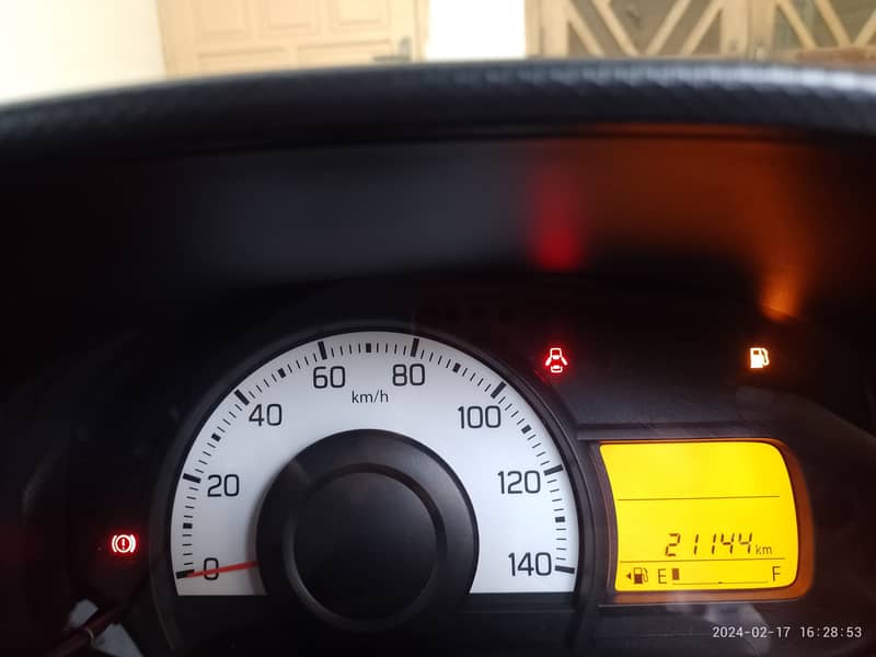 Suzuki Alto VXR 2022 Islamabad Registered 21200 KM mileage lovely car 6