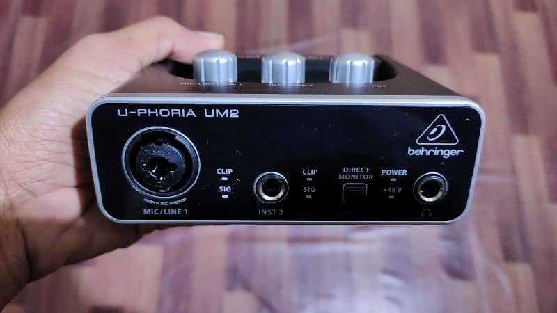 Behringer UM2 U-Phoria Audio Interface 1