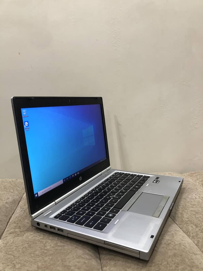 Hp Elitebook 8470b Core i7 3rd Generation Awesome laptop 4