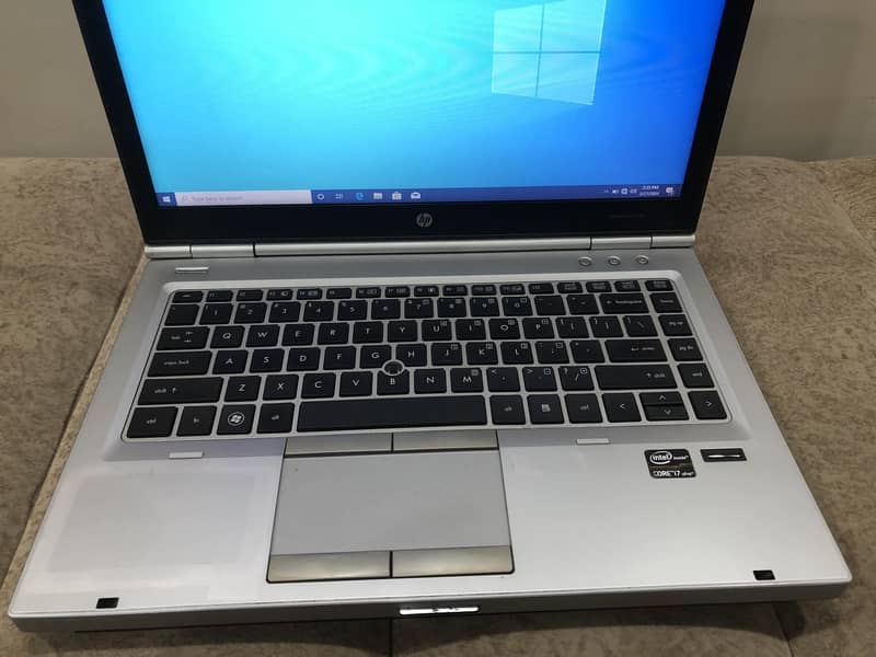 Hp Elitebook 8470b Core i7 3rd Generation Awesome laptop 5