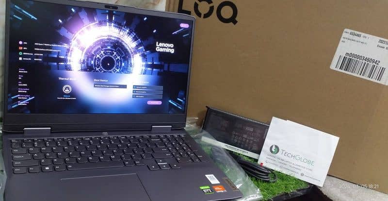 Lenovo LOQ Ryzen 7 7-7840HS RTX4050 6GB Graphics 144Hz Gaming Laptops 1