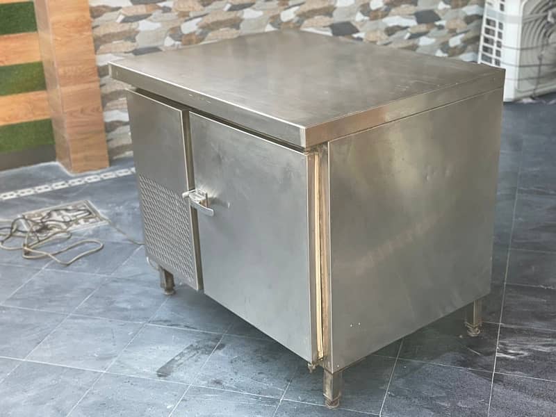 Under Counter Freezer and Chiller Set 5