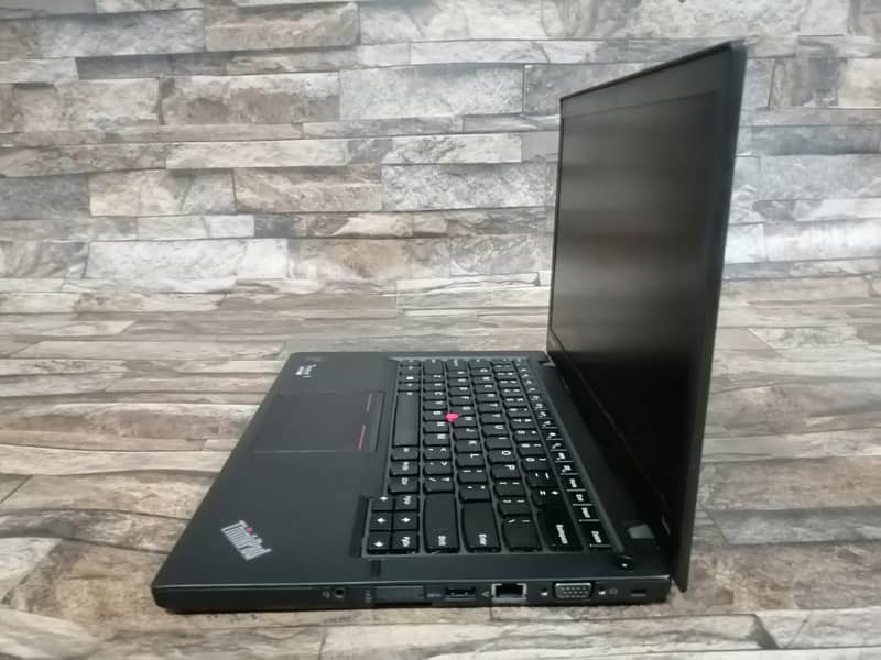 Lenovo Thinkpad T440s Laptop 0