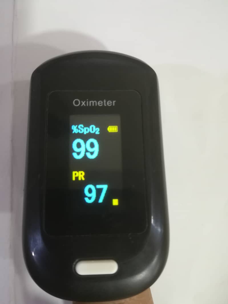 Pulse oximeters 450/= to 950 5