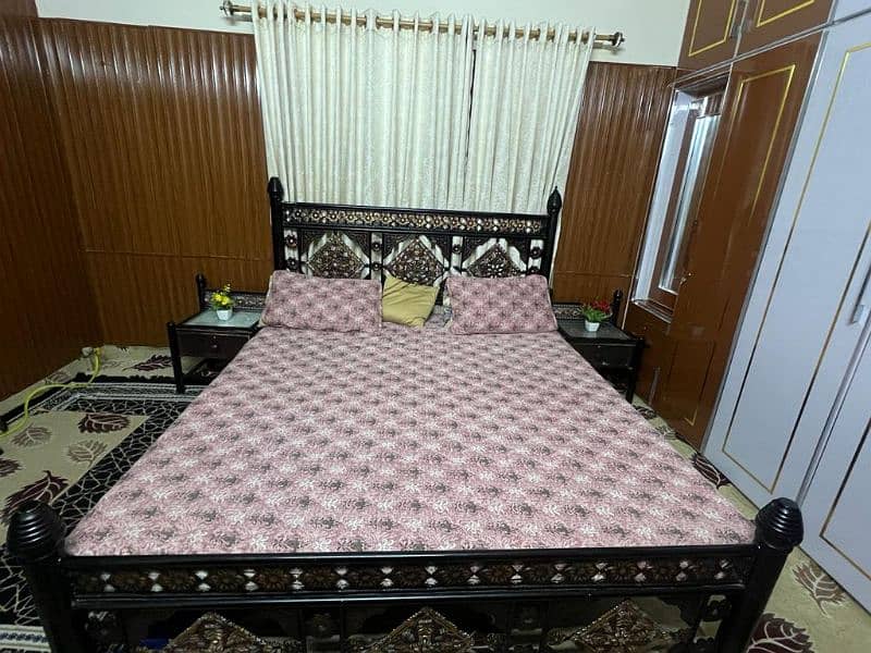 urgent selling full bed set 2
