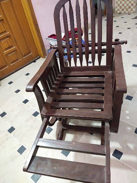Rocking chair / Easy chair/ Relaxing chair 1