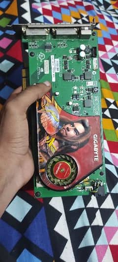 Nvidia GeForce 7950 graphic card 0