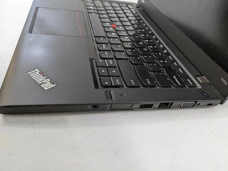 Lenovo T440S i7 4th gen. 8GB RAM 128GB SSD 14" HD display USA stock 3