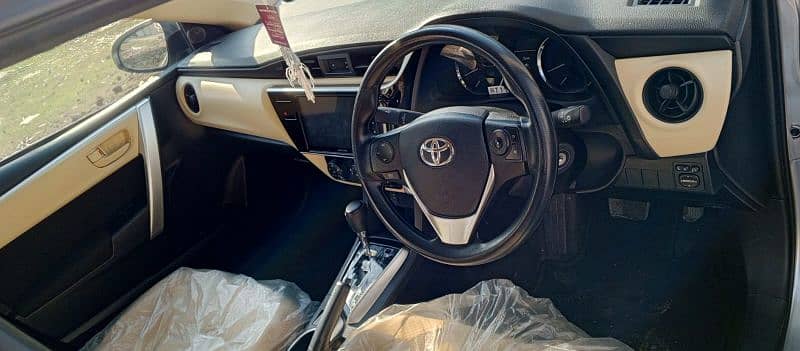 Toyota Corolla Altis 1.6x Automatic 5