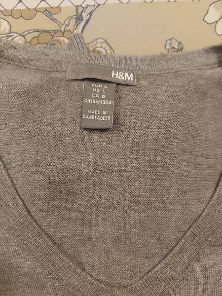 original H&M sweater 4