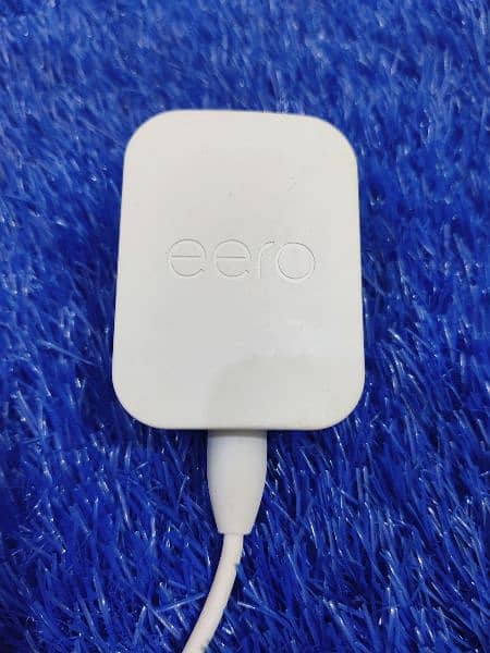 Eero Original Charger 27 Watt

3A Type C 4