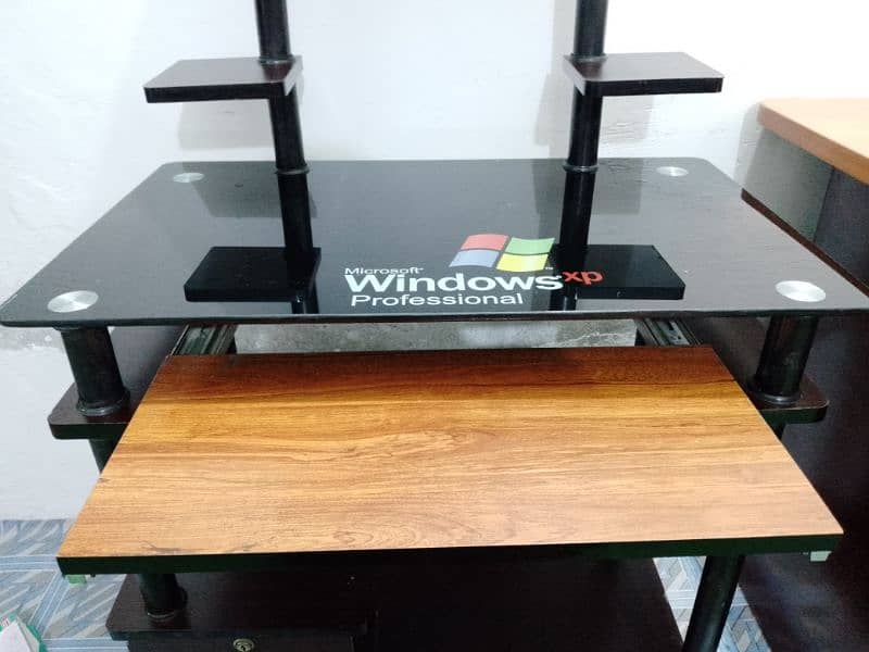 Computer Trolly /Gaming Table 4