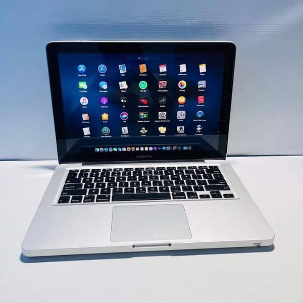 Macbook Pro 2012 | I5 4GB Ram | 320HDD 1
