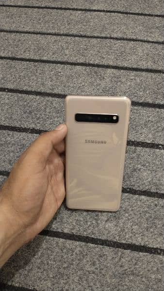 Samsung Galaxy S10 5G     03101873383 5