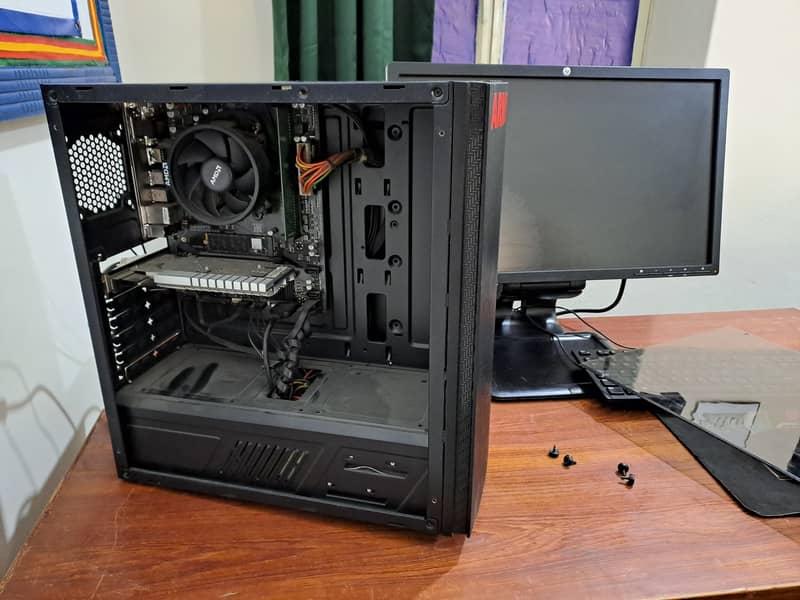 Gaming PC - Selling Cheap 2
