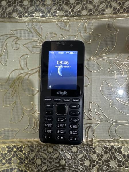 Jazz Digit 4G E2 PRO  phone with box and charger(cracks on screen) 2