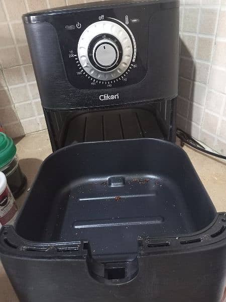 cikon air fryer used only a few times, got it 6 months back from Dubai 6