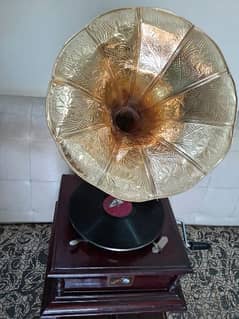 Gramophone 0