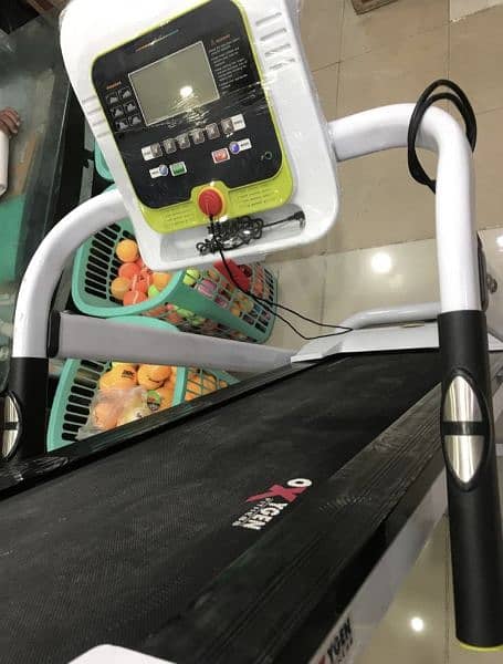Treadmill / Running Machine / Electric treadmill/ Fitness Machine 1