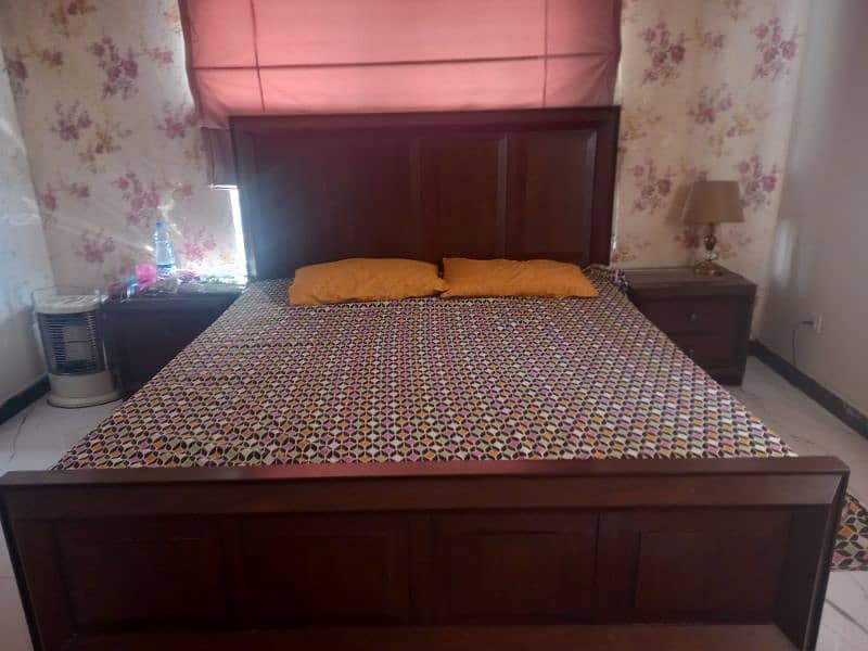 bed room furniture 4 sale 0