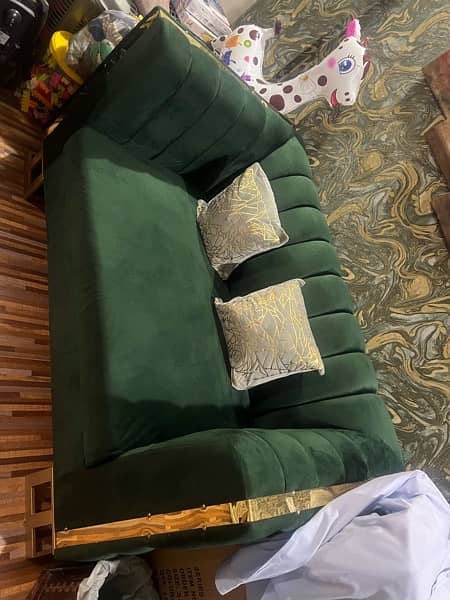 5 seater Turkish sofa with centr table 1
