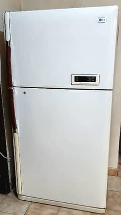 LG Refrigerator Top of Line Model GR-762DEQF Non Frost Extra Large