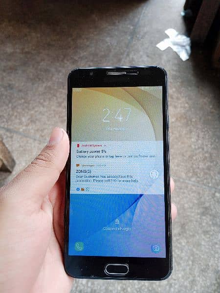samsung J7 prime with 2 GB Ram and 16 Gb memory 0