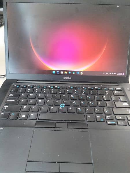 Laptop Dell latitude 7480 i5 7th gen with 8gb ddr4 ram and 256 gb ssd 0