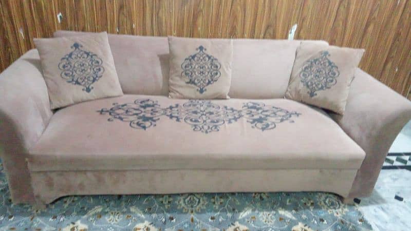 Sofa for home use,tv lounge,very good condition,tea pink colour 2