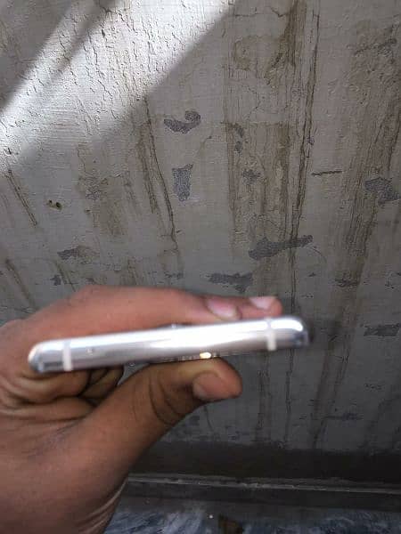 I am selling my. phone for urgent sell 5