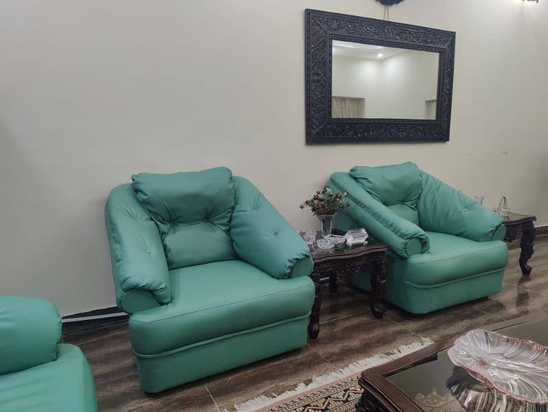 Evergreen Leather Sofa 3