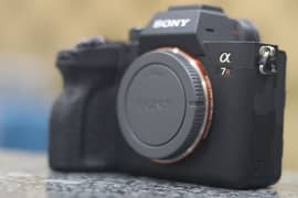 Sony A7 RIV (Body only)

Condition 10/10 
Shutter Count almost 5000 0