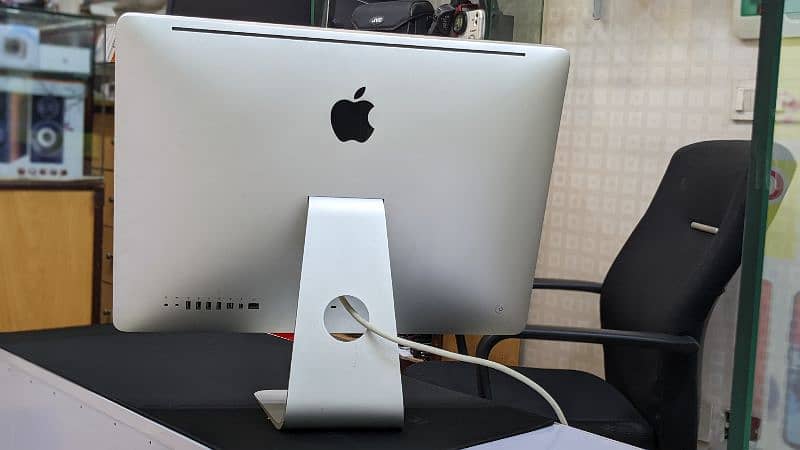 Apple iMac mid 2011 3