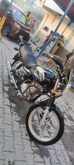 Suzuki 150cc 2022 model Islamabad number own name