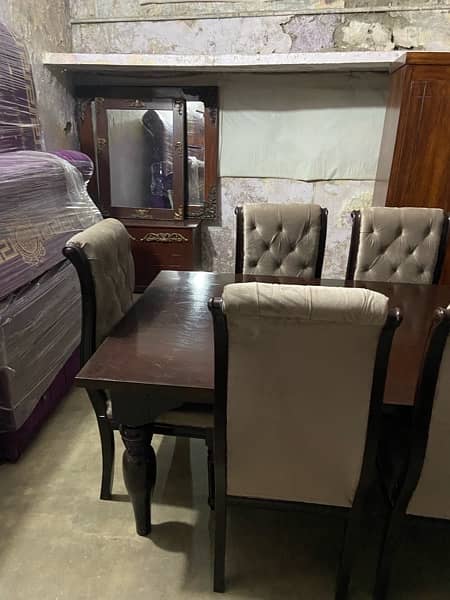 6 seater Dinning Table 6