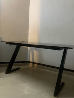 Computer table: Batman silhouette