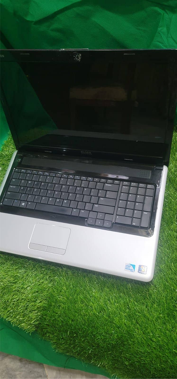 Dell inspiron Laptop 3