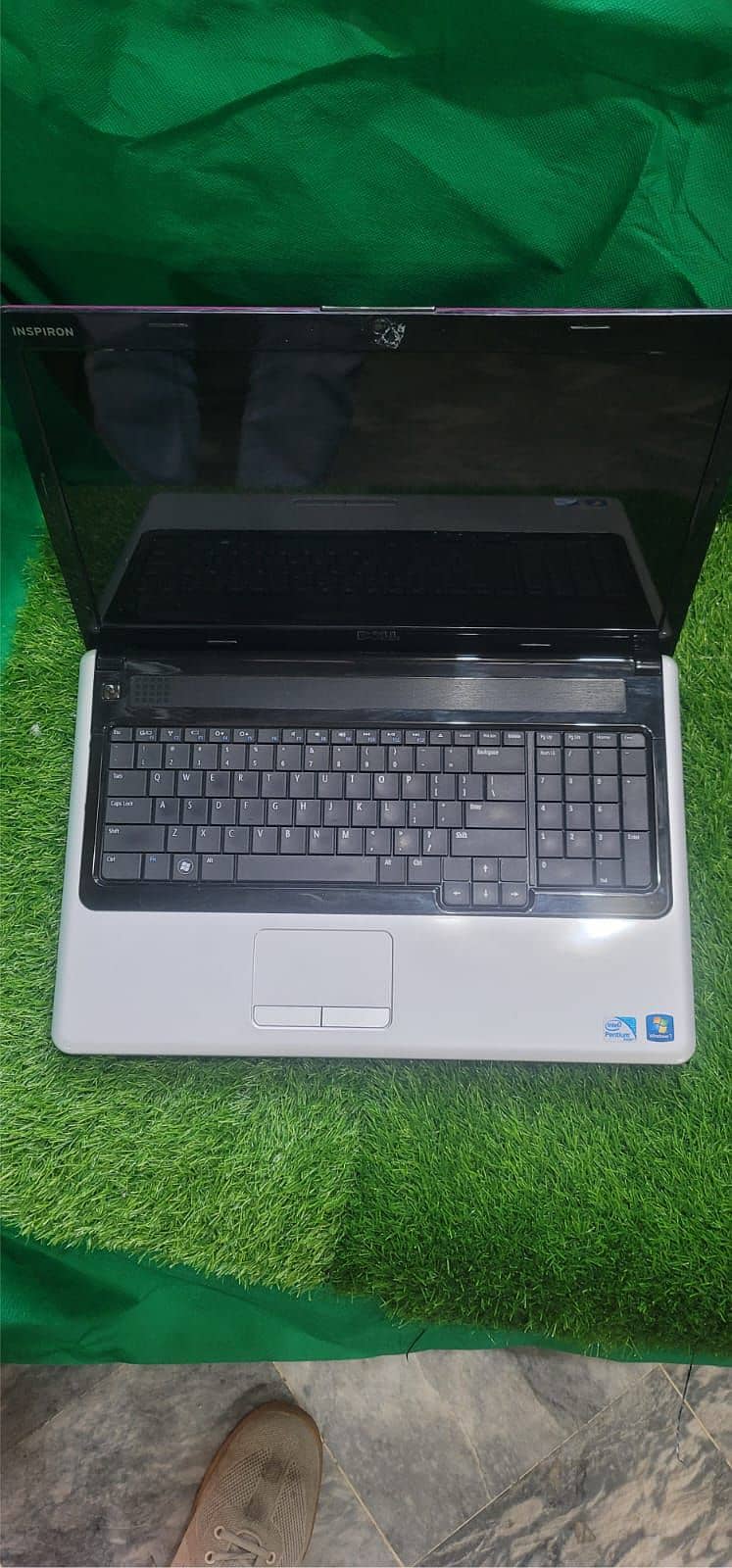 Dell inspiron Laptop 4