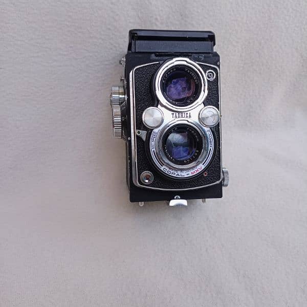 vintage Yashica camera 70 Years old Made in japen 1