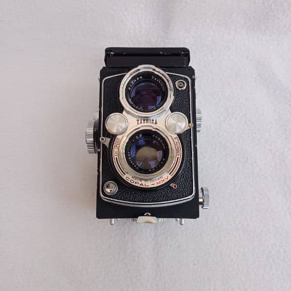 vintage Yashica camera 70 Years old Made in japen 6