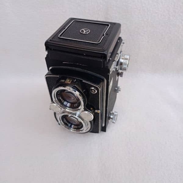 vintage Yashica camera 70 Years old Made in japen 17