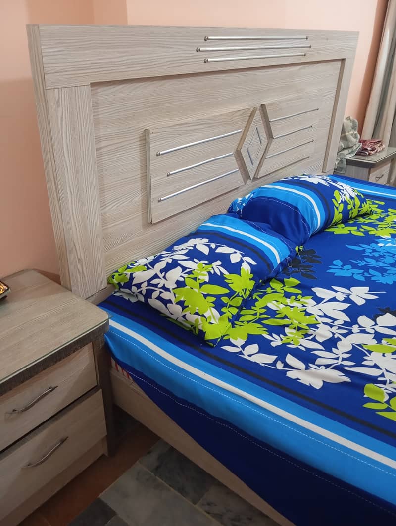 Dressing table, Double bed with Mattress 1