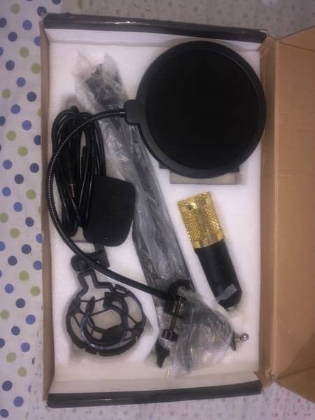 BM 800 Condenser Microphone Full Kit With Sound Card and Phantom Power 1