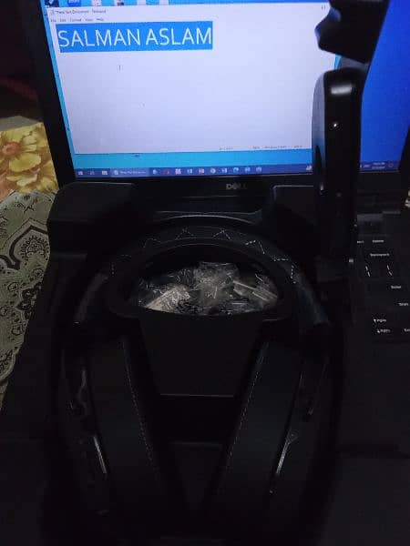 Corsair HS60 Pro 7.1 surround and void elite stereo gaming headphones 3