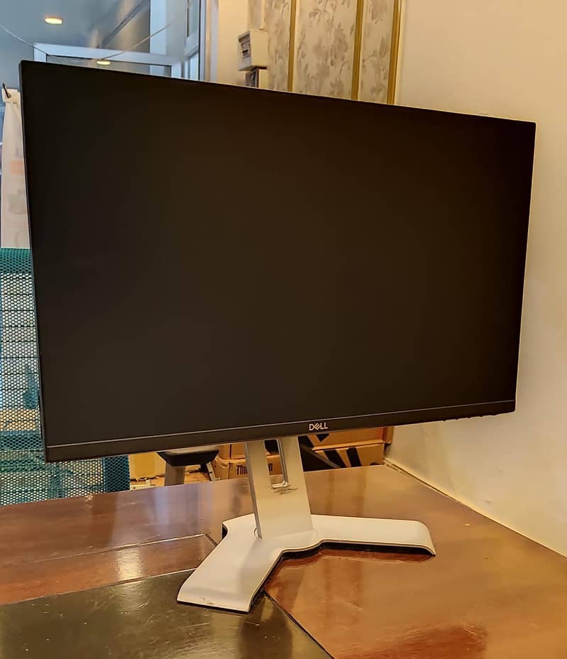 Dell 24" inch LCD Monitor for Sale (P2419HC Bezelless) 4