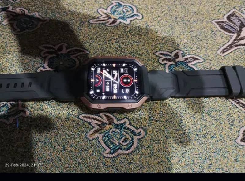 zero life style ninja watch all ok 10/10 with box charger 0