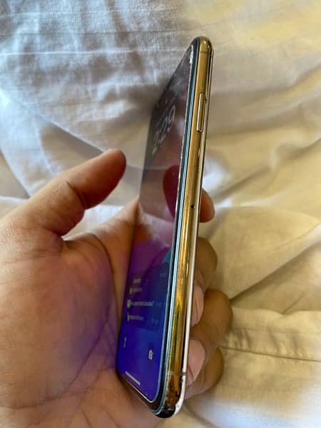Urgent Sale, Iphone XS - PTA approved - 256 gb complete box 5