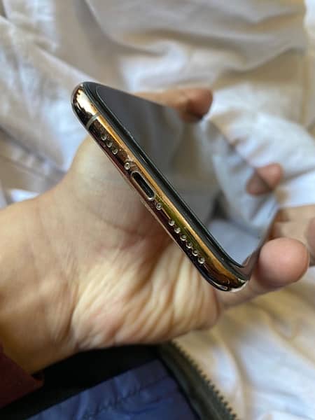 Urgent Sale, Iphone XS - PTA approved - 256 gb complete box 6